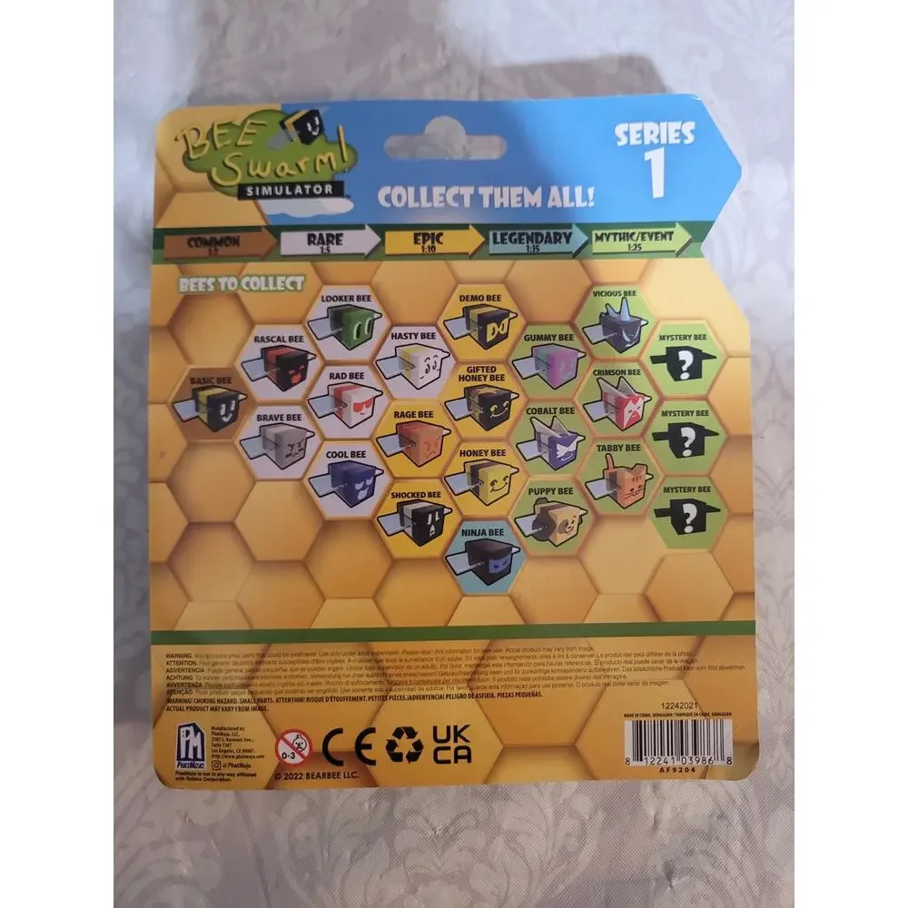 Roblox Bee Swarm Simulator Series 1 Mother Bear Figure w Mystery Bee & Honeycomb